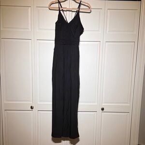 HALARA Black V-Neck Spaghetti Strap Jumpsuit